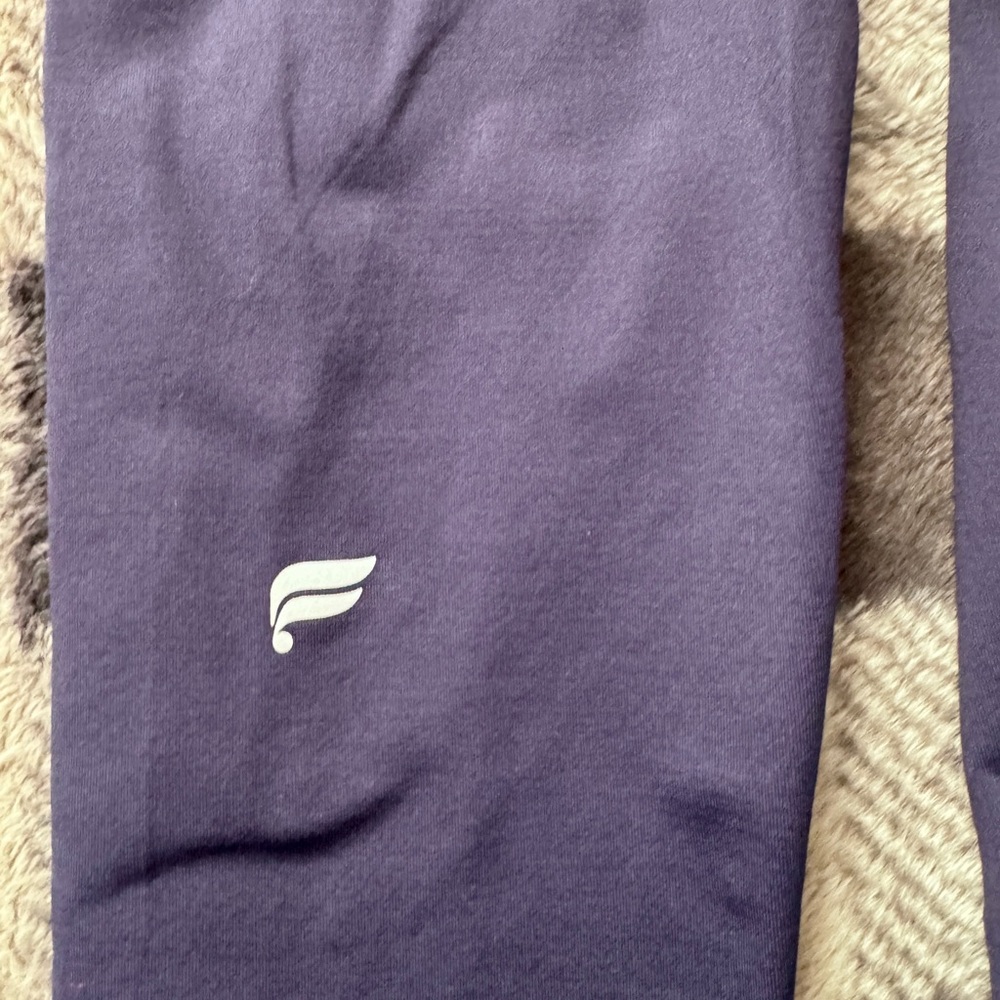 Fabletics Women’s Navy Leggings-Medium - Picture 4 of 5